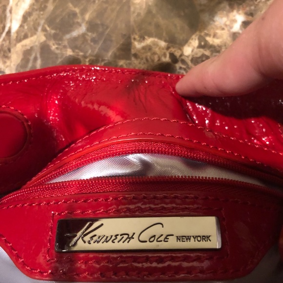 Kenneth Cole Genuine Leather Red Bag - Picture 2 of 2